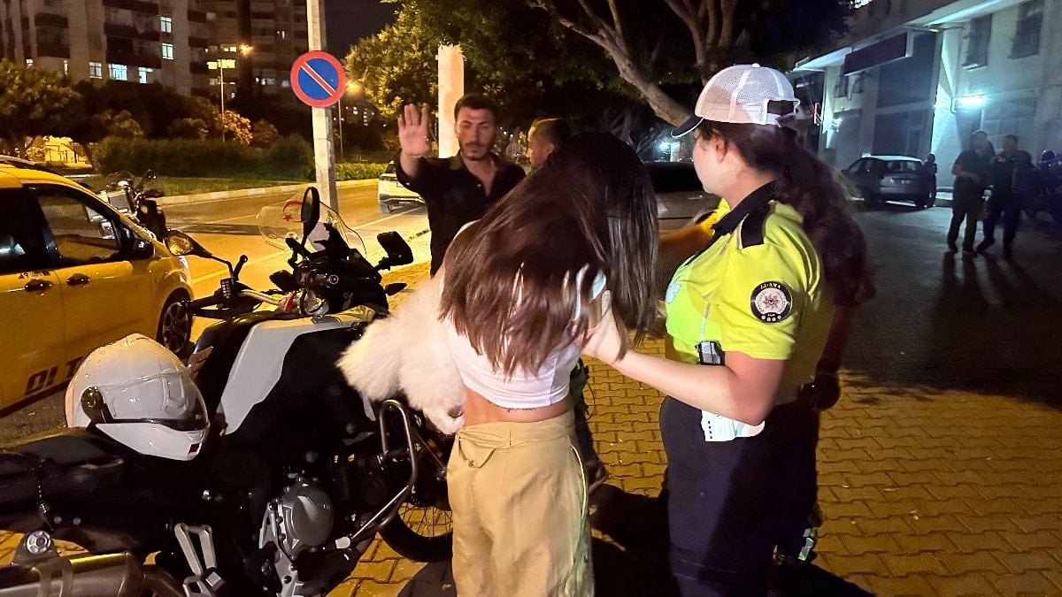 Adana'da polise çarparak kaçan yabancı asıllı bayana 557 bin TL ceza