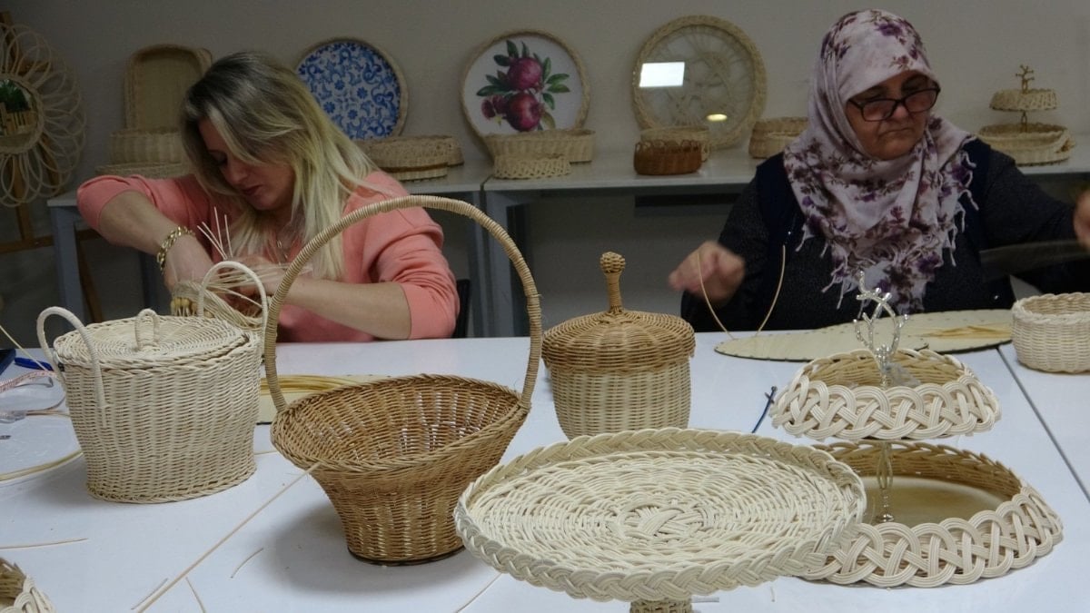 Bitlis’te 5 bin yıllık sepet örücülüğü tekrar canlanıyor