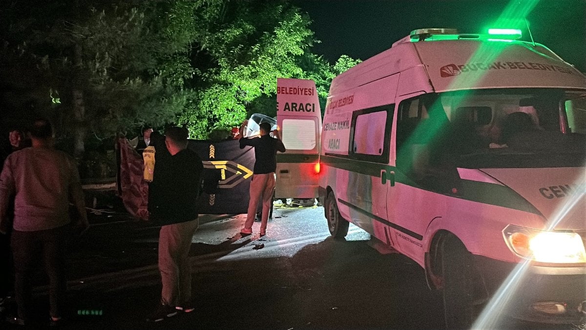Burdur'daki kazada hayatını kaybeden 4 kişinin cenazesi teslim edildi