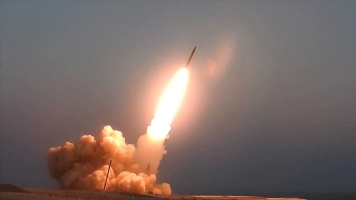 CENTCOM: İran, Kuveyt'e hakikat balistik füze fırlattı