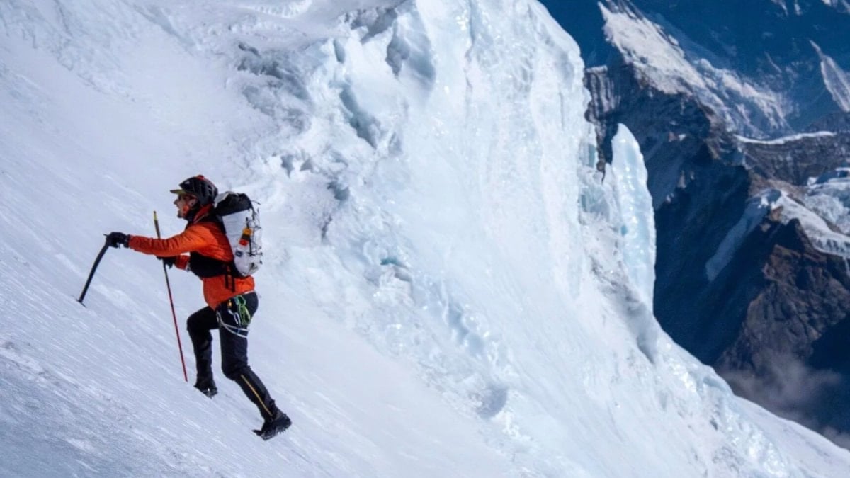Everest'te yeni sürat rekoru: 8 bin 849 metreye 9 saat 55 dakikada tırmandı