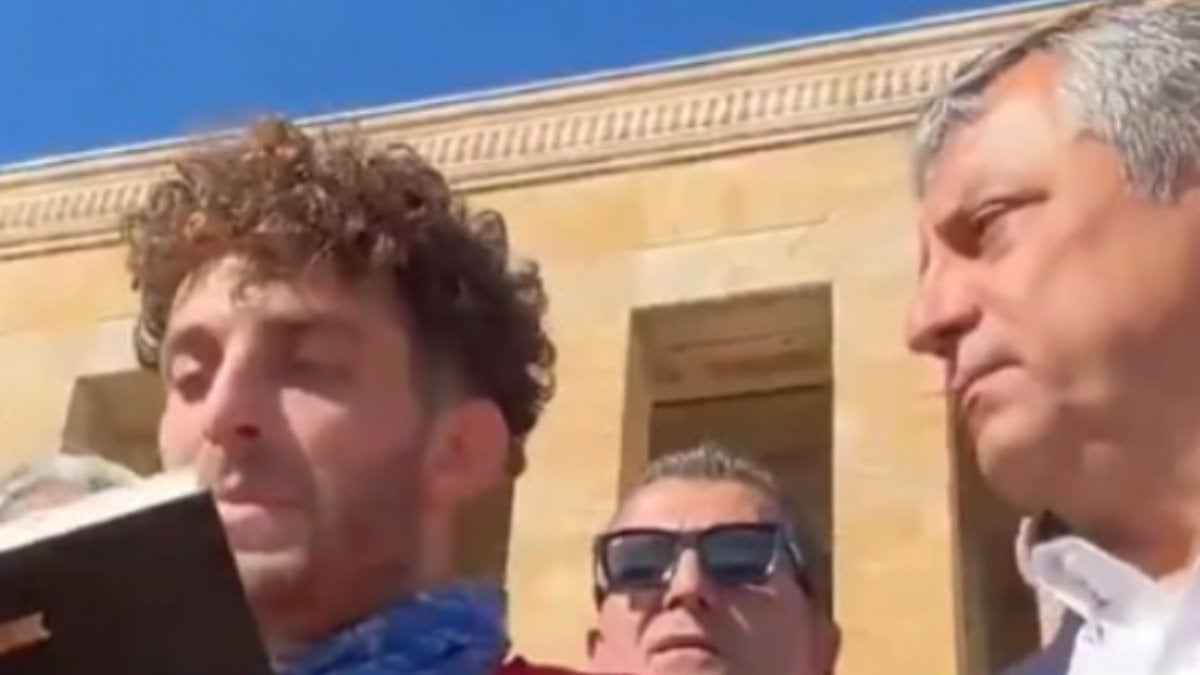 Özgür Özel ile Nutuk okuyan genç ortasında bacak polemiği