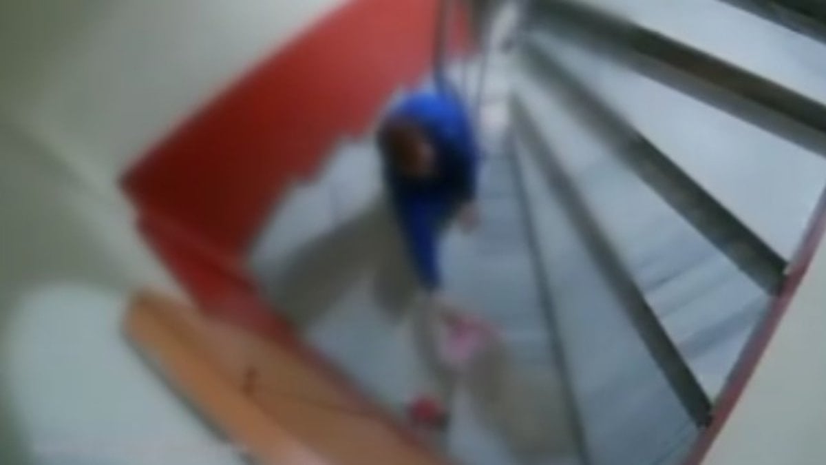 Sultangazi’de 'kötü komşu' apartman sakinlerini bezdirdi