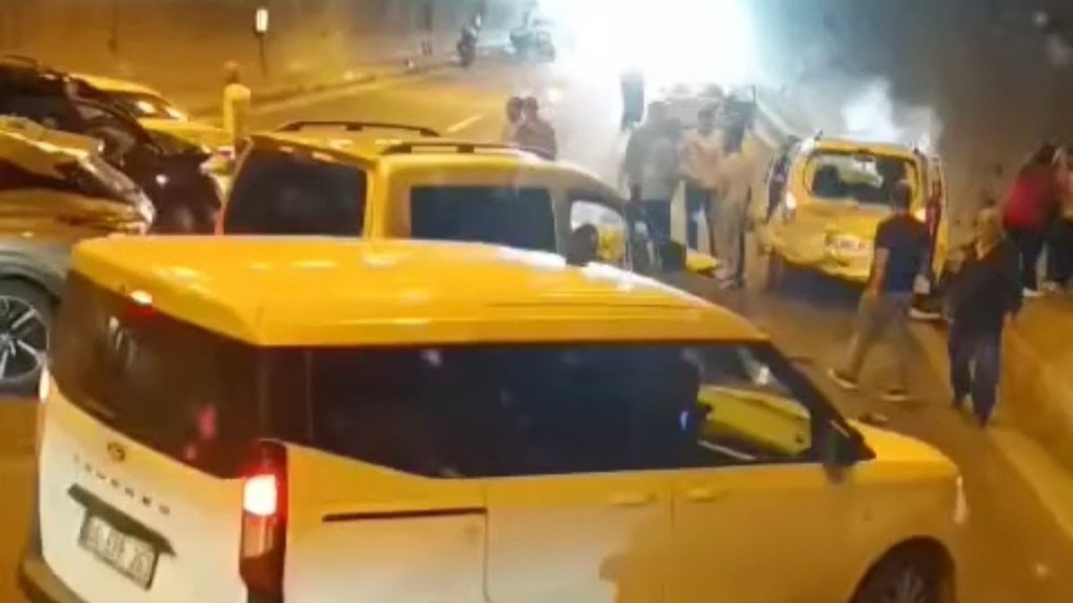 Taşoluk Tüneli'nde 6 araç birbirine girdi: 2 yaralı