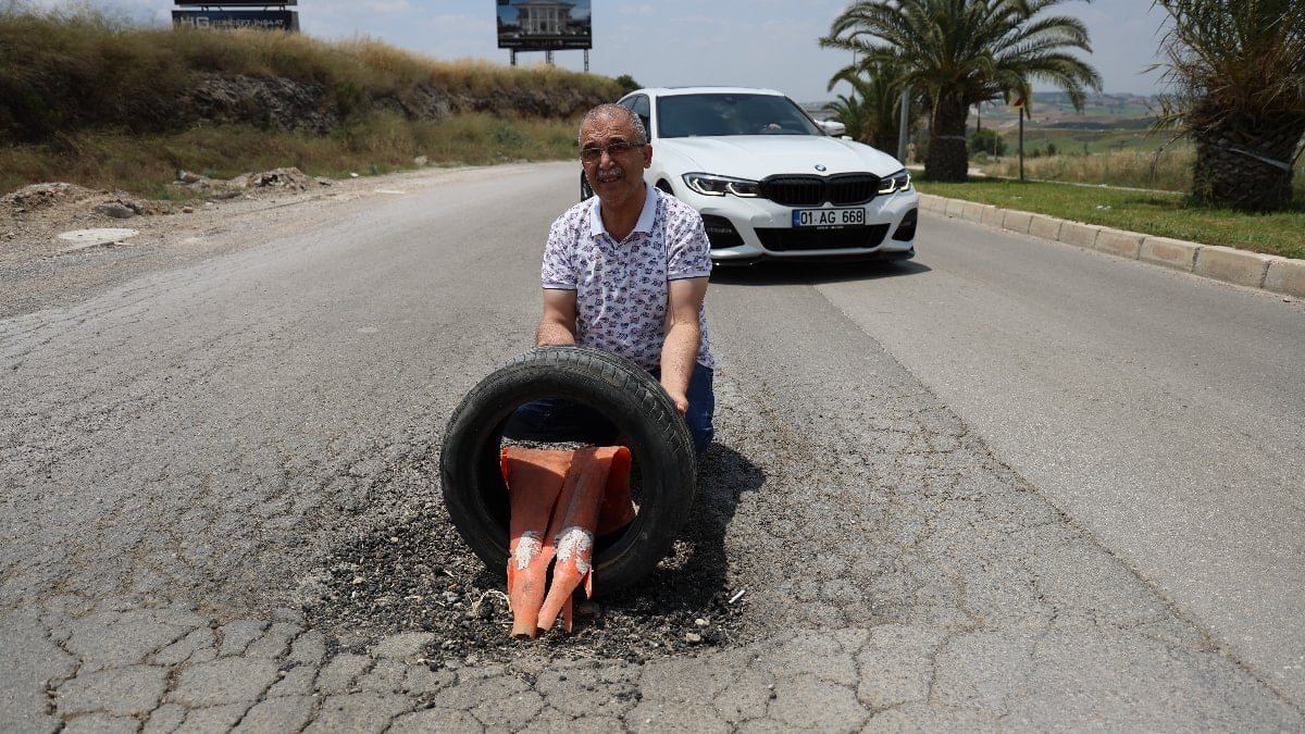 Adana'da depremzedelerden belediyeye yol reaksiyonu
