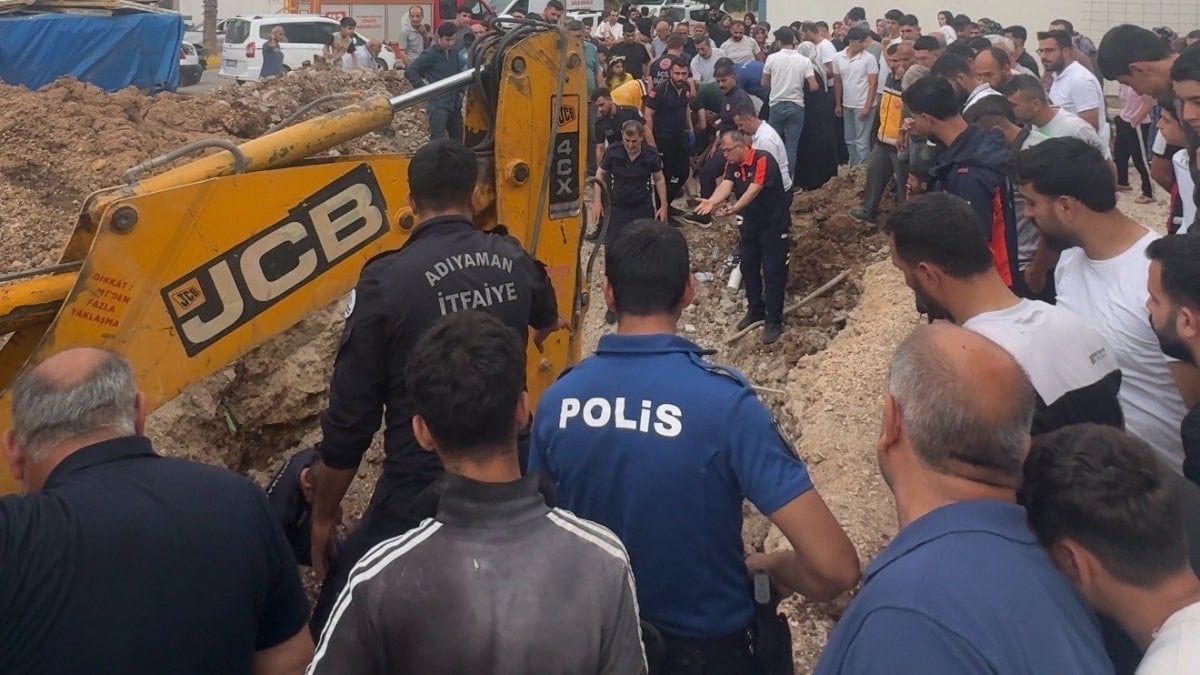 Adıyaman'da baba ve oğlu göçük altında kaldı: 2 yaralı
