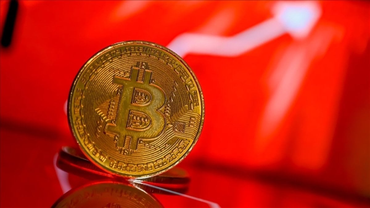 Altın ve Bitcoin'de kan kaybı sürüyor: Bitcoin tarihi tepesinden yüzde 50 düştü