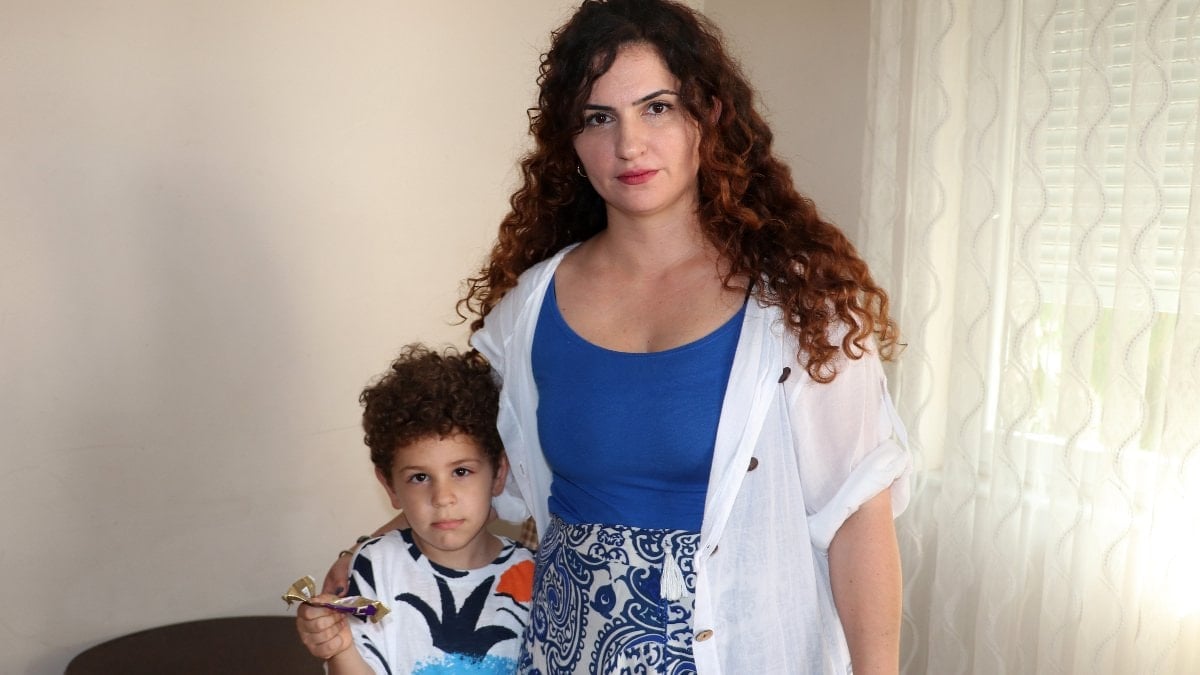 Antalya'da kekin içindeki sostan zehirlendi
