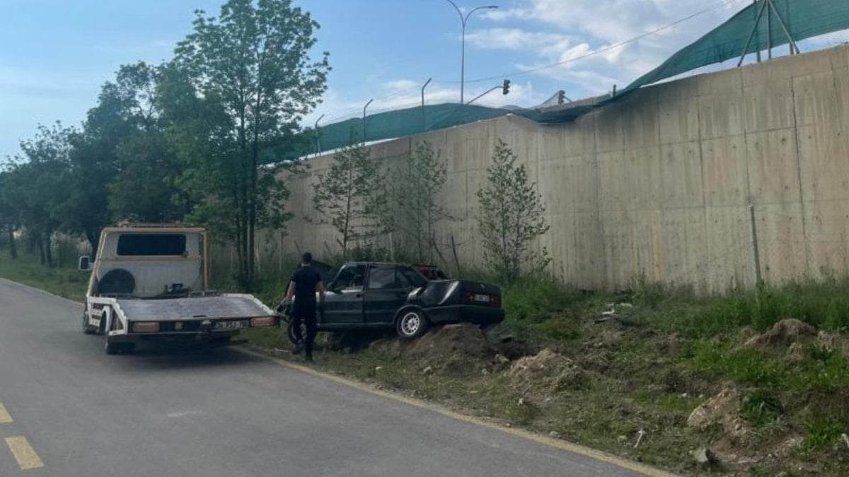 Bilecik'te alkollü şoför, aracıyla askeri birliğin bahçesine uçtu