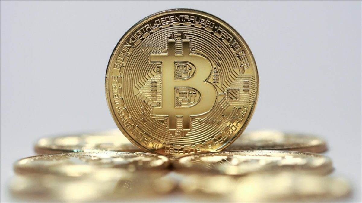 Bitcoin, iki ayın en düşük düzeyinde