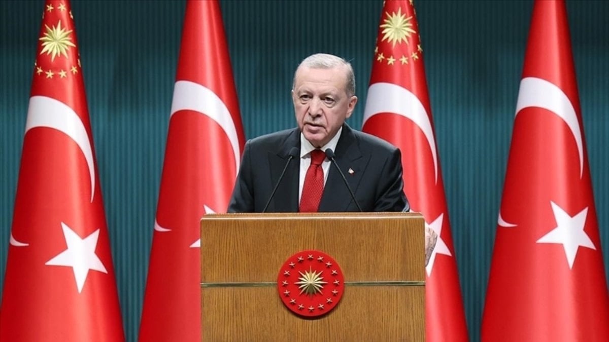 Cumhurbaşkanı Erdoğan, kabine toplantısının akabinde açıklamalarda bulunuyor