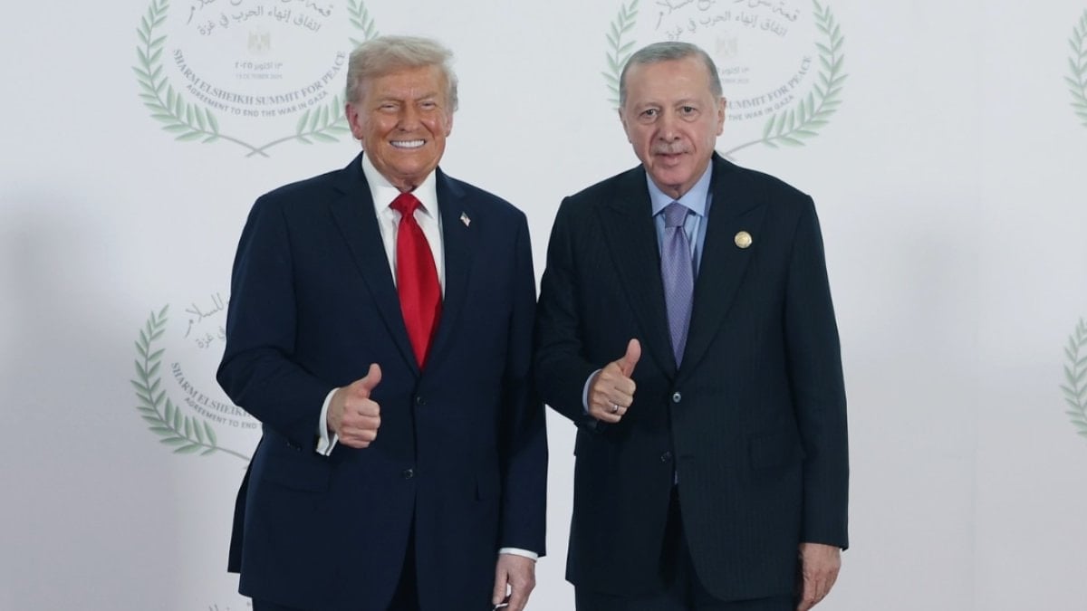 Donald Trump'tan Cumhurbaşkanı Erdoğan'a övgü: O çok güçlü biri