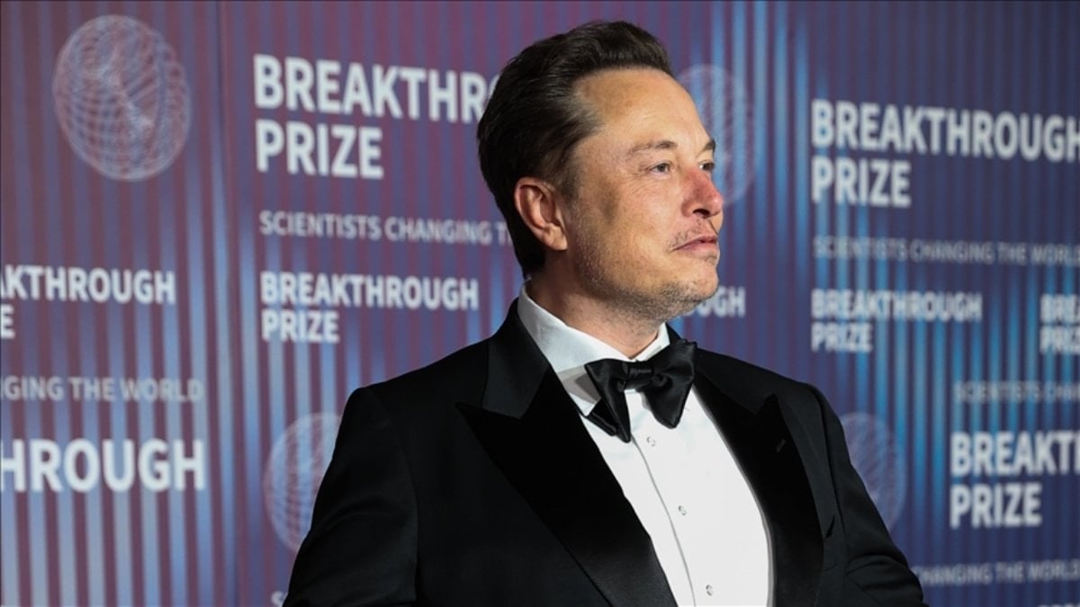 Elon Musk tarihe geçti: Dünyanın birinci trilyon dolar sahibi