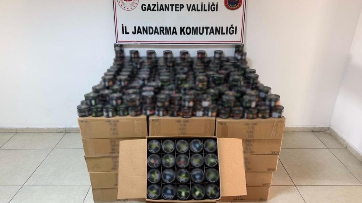 Gaziantep'te 1,8 milyon liralık kaçak eser operasyonu: 3 gözaltı