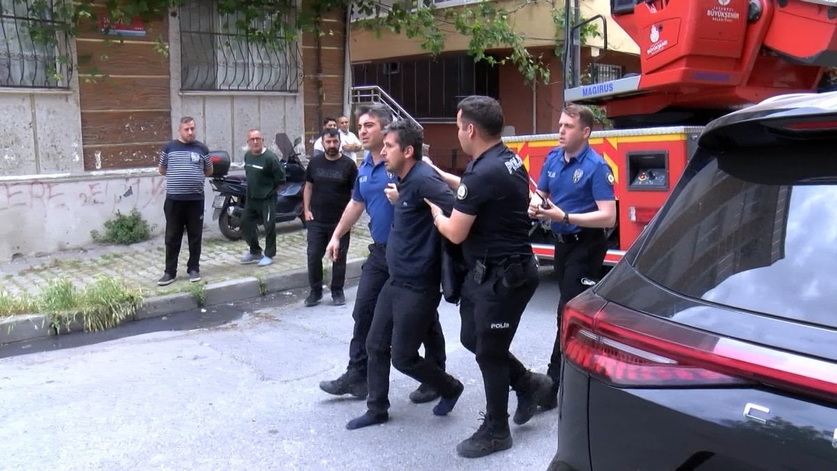 İstanbul'da annesini rehin alan şahıs gözaltına alındı