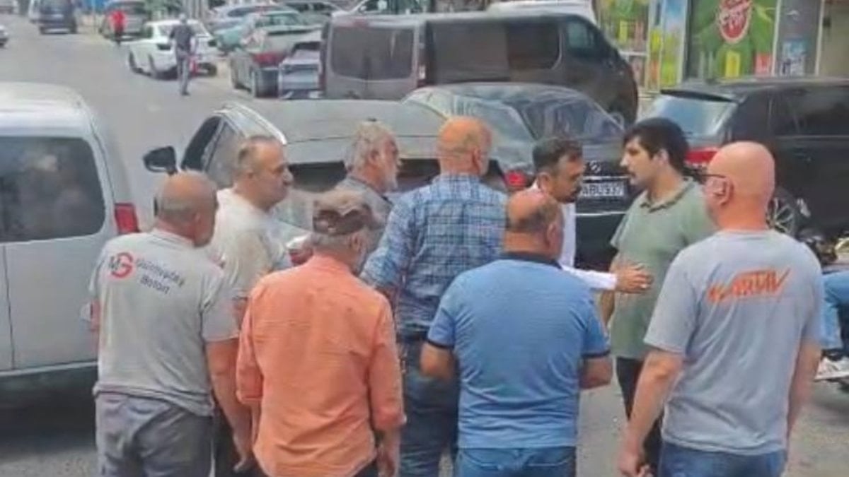 İstanbul'da trafikte yumruklu hengame