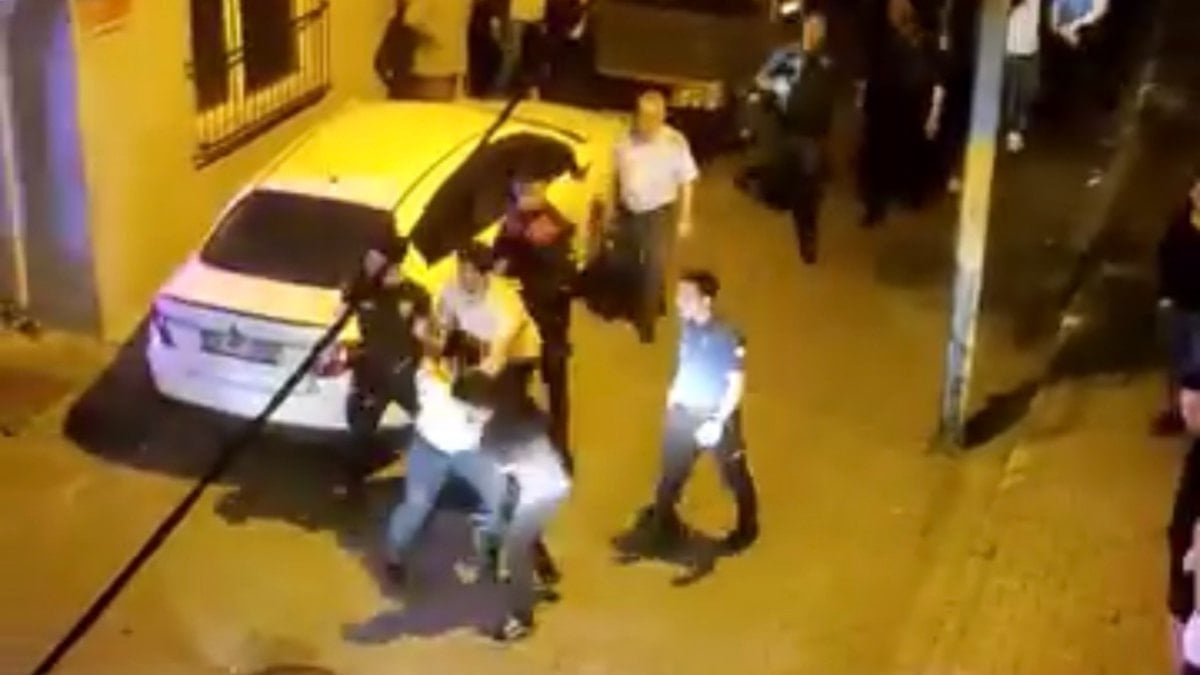 Kağıthane'de uyuşturucu baskını yapılan konuttaki şüpheliyi kaçırmaya çalıştılar