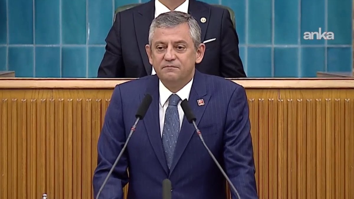 Özgür Özel küme toplantısı yaptı, "Hain Kemal" sloganları atıldı