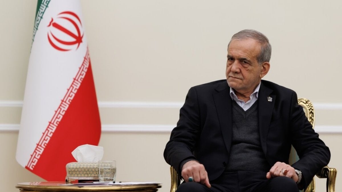 Pezeşkiyan: Hiçbir toplum büyük zorlukları problem çekmeden aşamaz