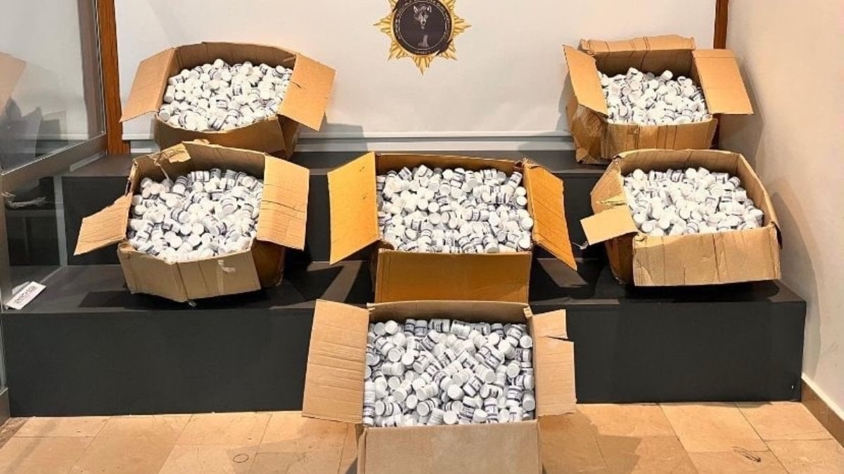 Samsun'da kiralık araçta 225 bin uyuşturucu hap ele geçirildi