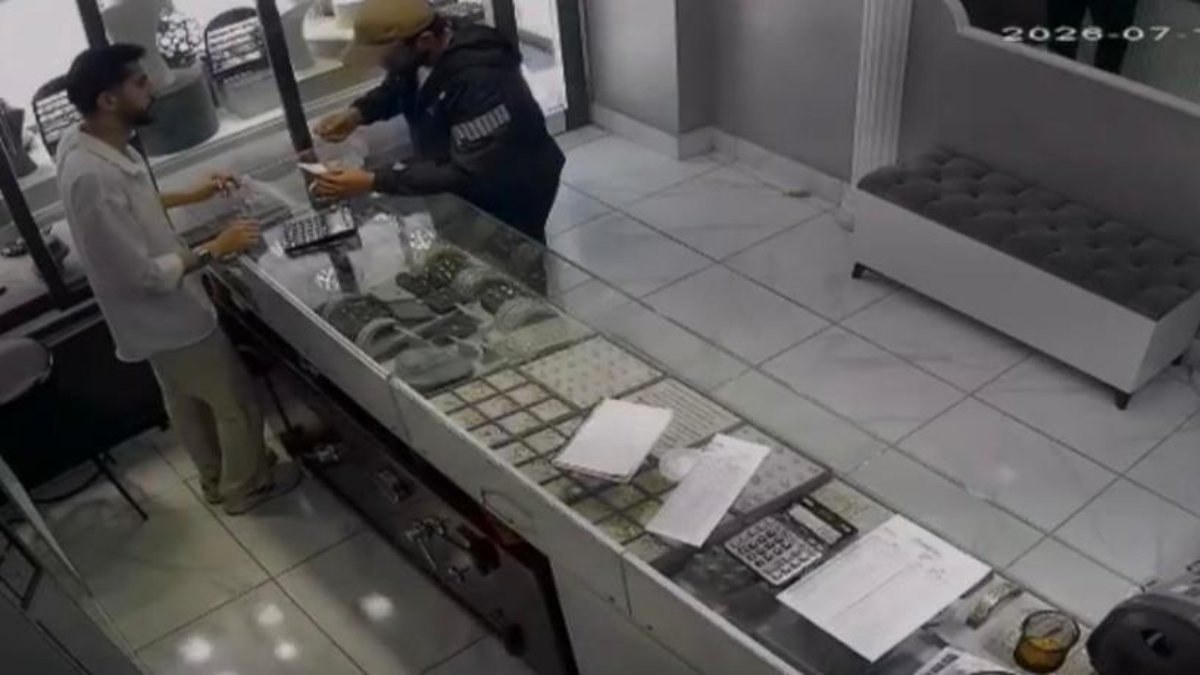 Ankara'da internetten soygun metotları araştırıp kuyumcuyu silahla gasbetti