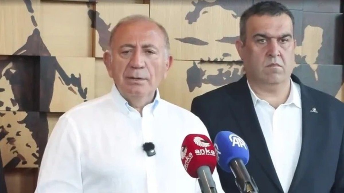 Gürsel Tekin'den 'figüran' savlarına cevap: FETÖvari tezgahın sorumluları bulunacak