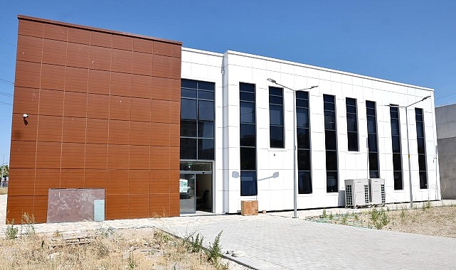 Menemen'in yepyeni gençlik merkezi için geri sayım başladı