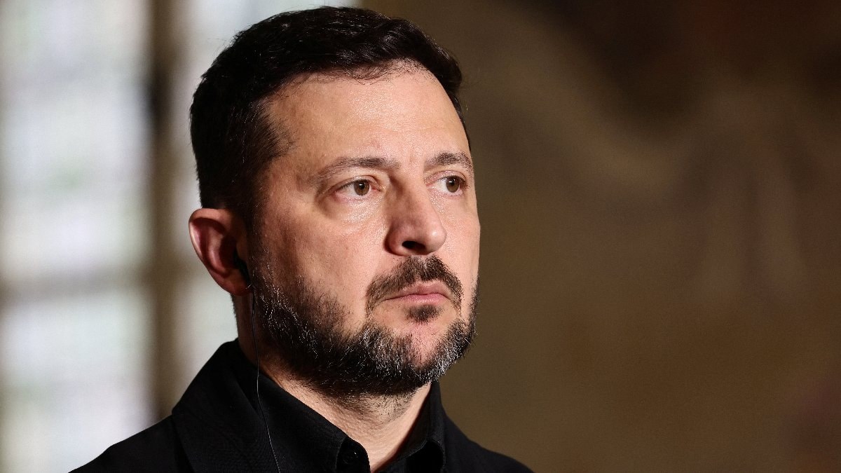 Vladimir Zelensky: Rusya'ya ilişkin lojistik ve petrol depoları vuruldu