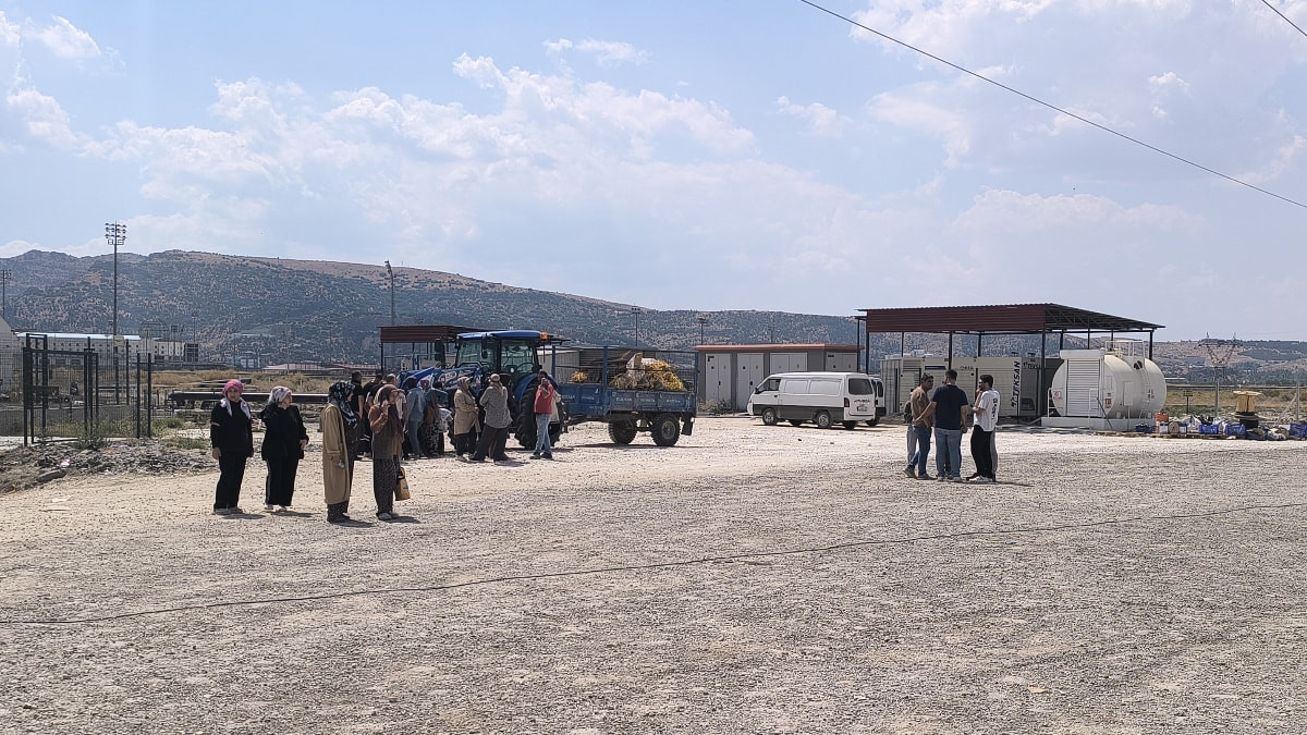 Afyonkarahisar'da tarım ilacından etkilenen 24 sera çalışanı hastaneye kaldırıldı: 10'unun durumu önemli