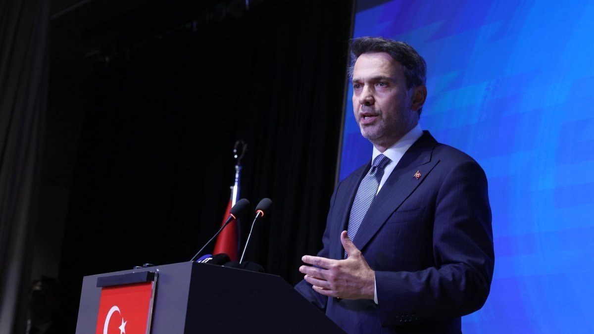 Alparslan Bayraktar: 2027'nin birinci çeyreğinde 'Offshore YEKA İhalesi'ni gerçekleştireceğiz