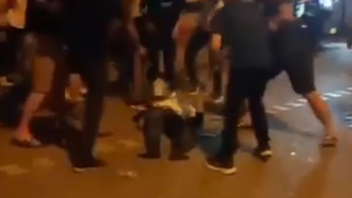 Bursa'da bayanı darbeden adam mahallelinin elinden güç kurtuldu