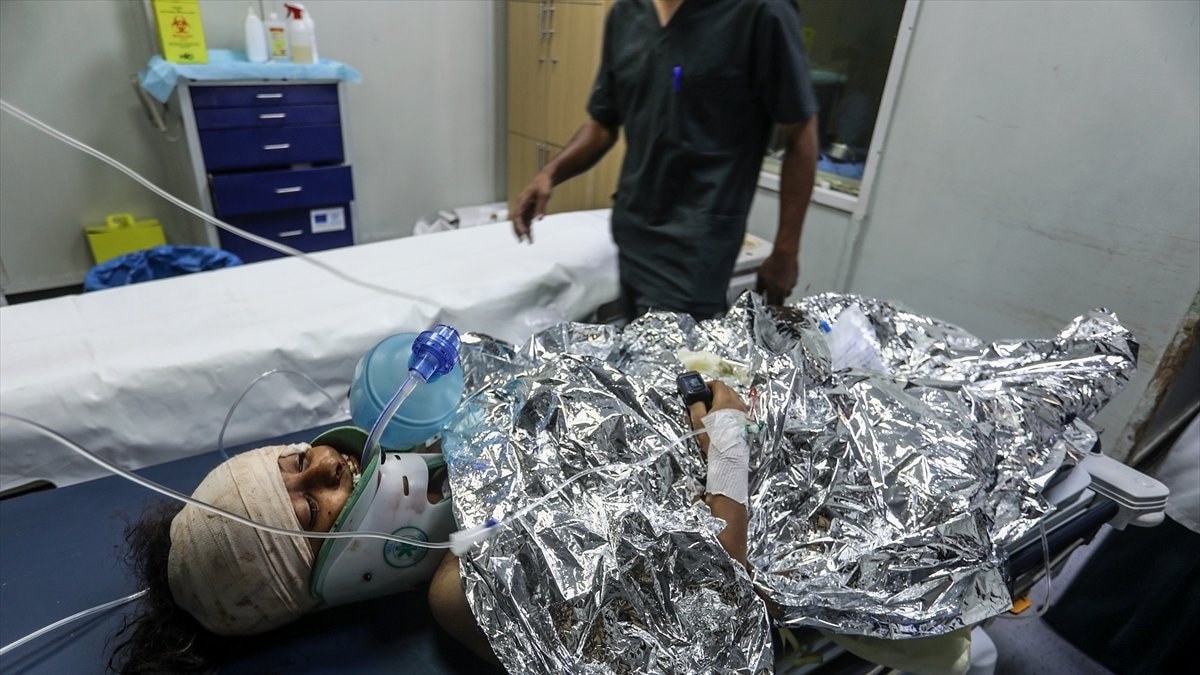 Gazze'de İsrail'in taarruzlarında çocuklar yaralandı