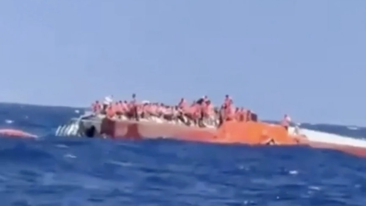 İçişleri Bakanlığı: Girne'de alabora olan gemi için 6 deniz ögesi görevlendirilmiştir