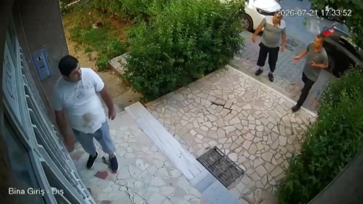 İstanbul'da takıntılı olduğu bayanın annesini bıçakladı