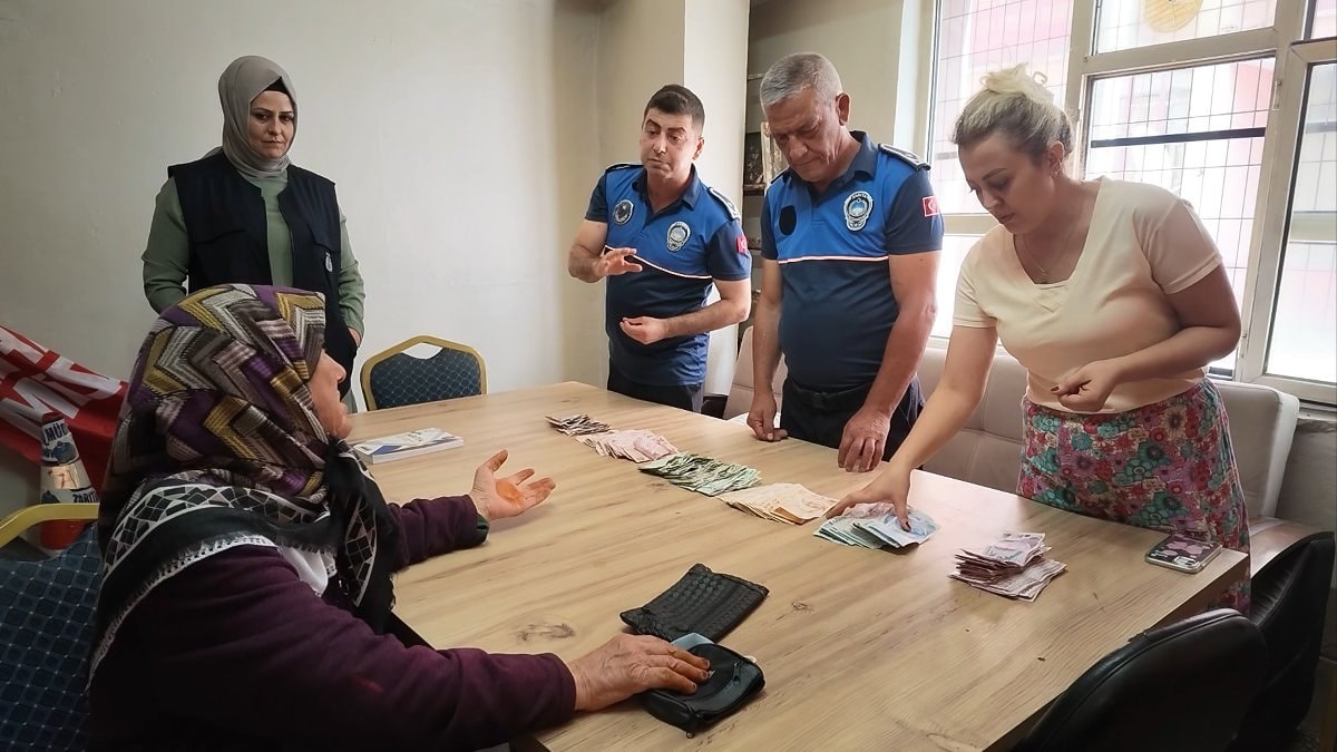 Kırıkkale'de dilenci bayanın üzerinden 25 bin TL çıktı