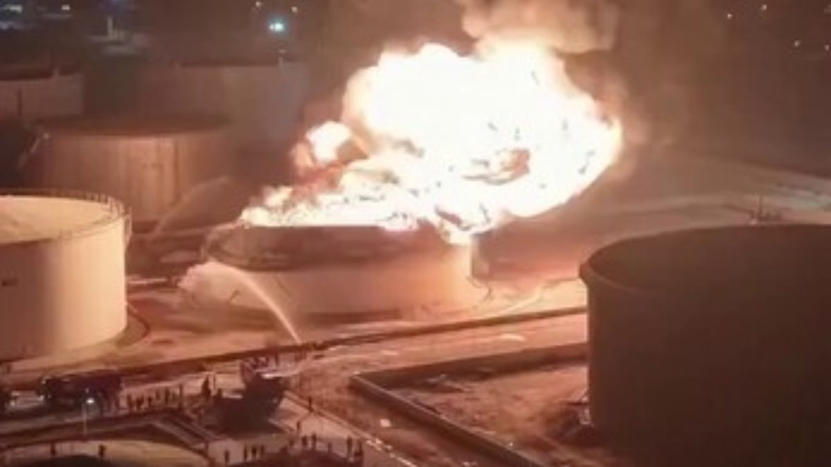 Libya'nın stratejik petrol rafinerisine İHA saldırısı
