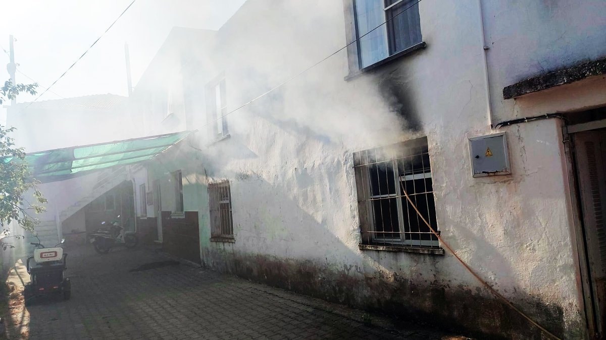 Muğla'da ütü açık unutuldu, konutta yangın çıktı
