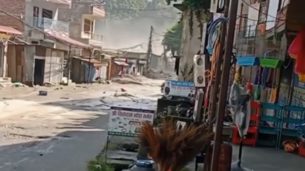 Nepal'deki sel felaketinin başlangıcına ilişkin imgeler