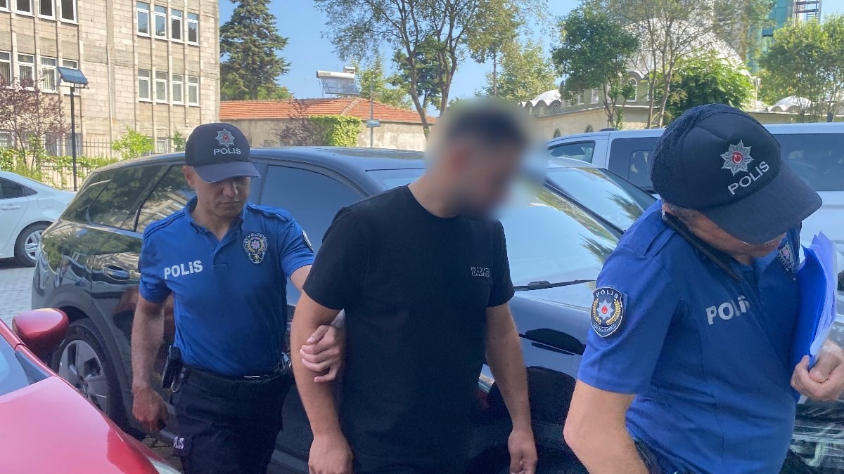 Samsun'da araçtan sarkıp konvoyu çekerken başını duraksayan minibüse çarptı