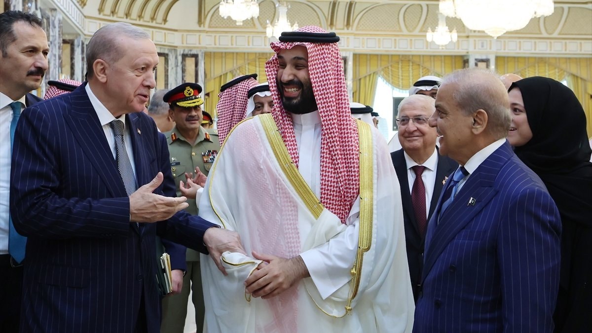 Suudi Arabistan Hükümdarı Selman'dan Mekke Mutabakatı'na övgü