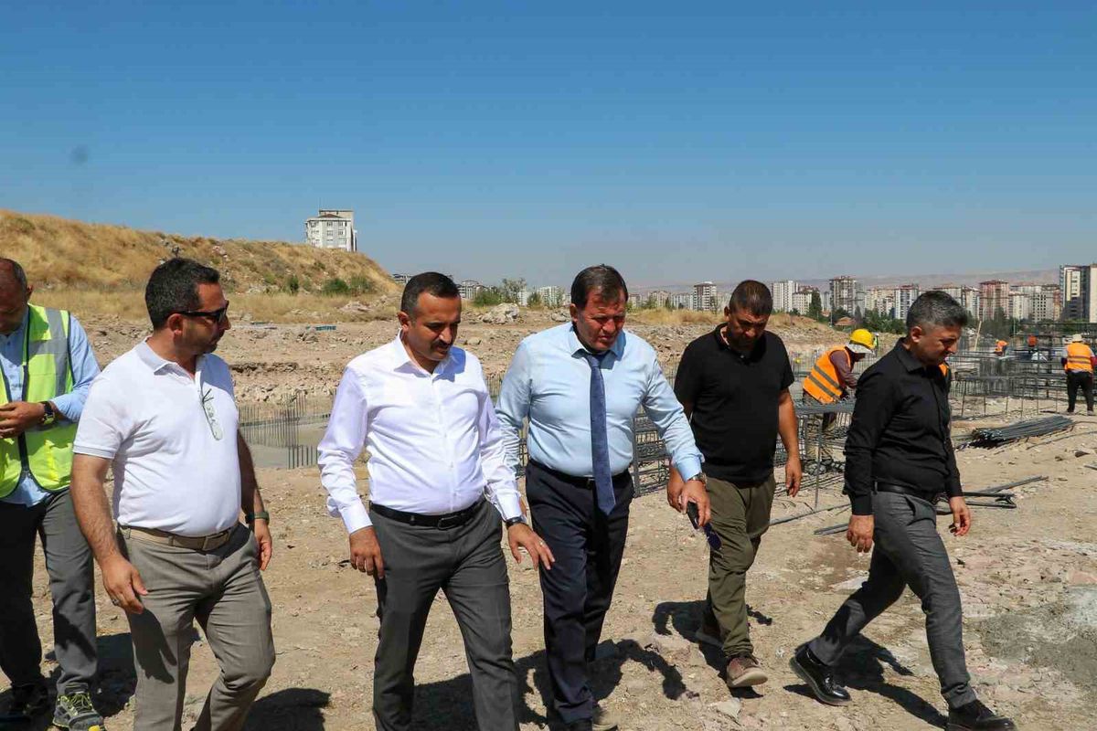 Talas'ta Öğrenci Yurtları Hızla Yükseliyor: 3 Bin Kişilik Yurt Tamamlandı, 4 Bin Kişilik İnşaat Başladı