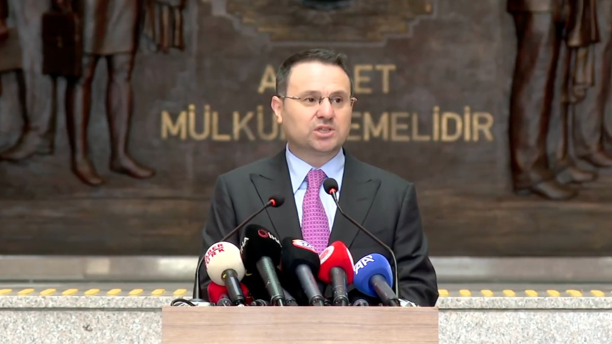 Akın Gürlek: Güçlü hukukun temelinde milletimizin adalete duyduğu inanç bulunmaktadır