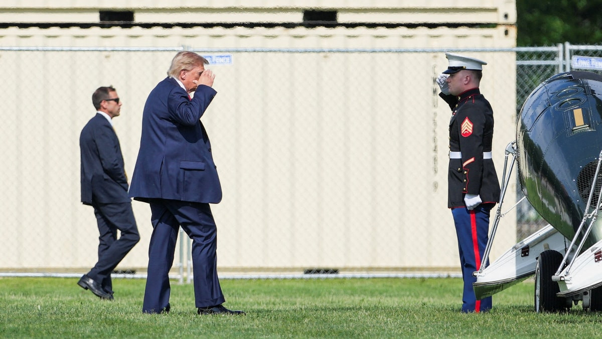 Husiler, Riyad'ı amaç aldı: Trump ziyaretini yarıda kesip Beyaz Saray'a döndü
