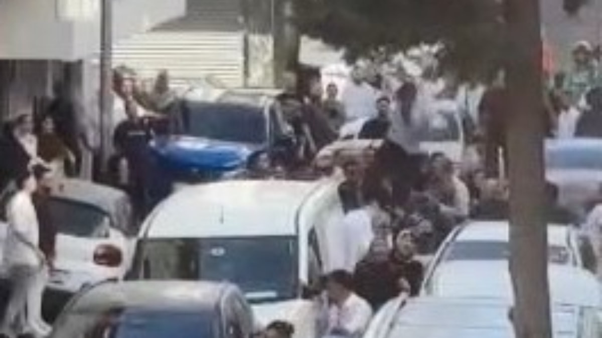 İstanbul'da düğün öncesi gelin almada hengame; polis biber gazıyla müdahale etti