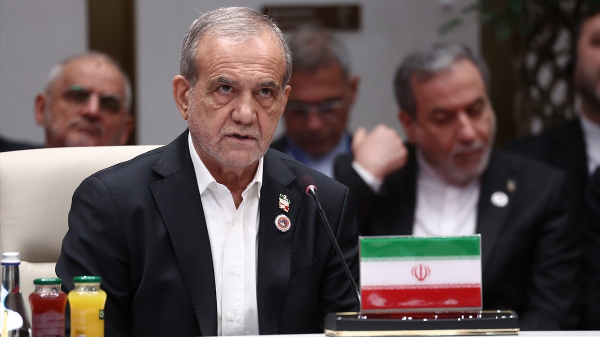 Pezeşkiyan'dan Kırgızistan'da ABD iletisi: İran derhal adım atar