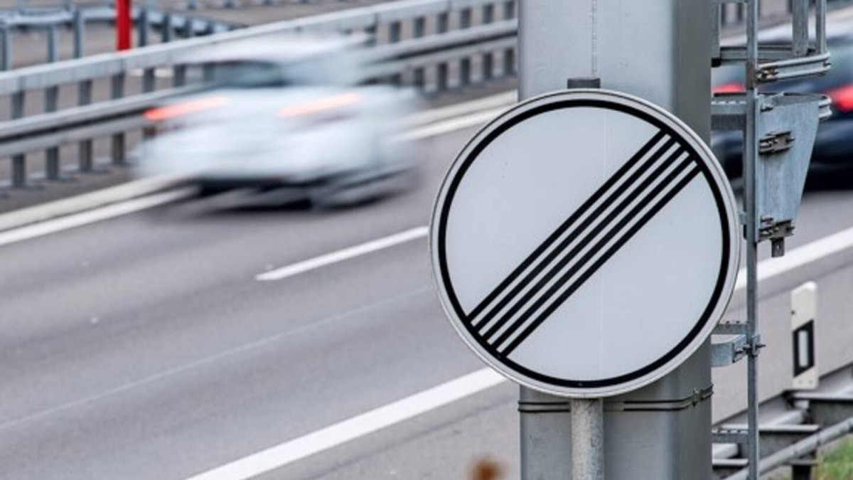 Trafikte 5 çizgili tabela: Bakın ne manaya geliyor