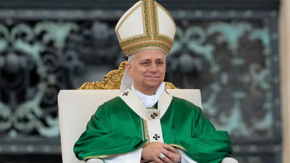 Papa 14. Leo taburcu edildi