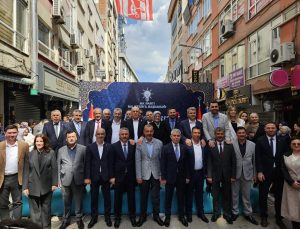 AK Parti Balıkesir Teşkilatı bayramlaşma programında buluştu