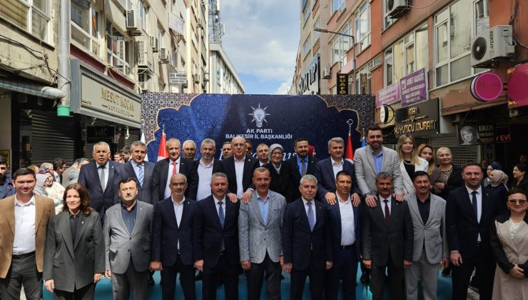 AK Parti Balıkesir Teşkilatı bayramlaşma programında buluştu
