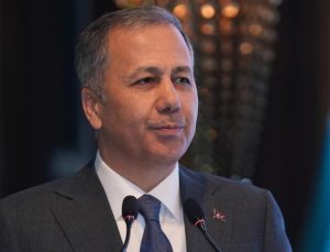 Bakan Yerlikaya'dan hayati uyarı: Aşırı hız can alıyor!